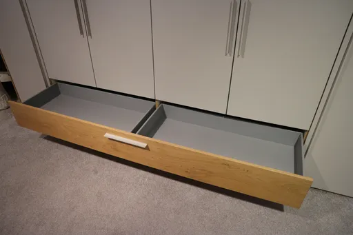 Drehtürenschrank LS23 Mat200